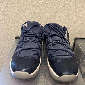 Jordan Men’s 7.5 (Blue)